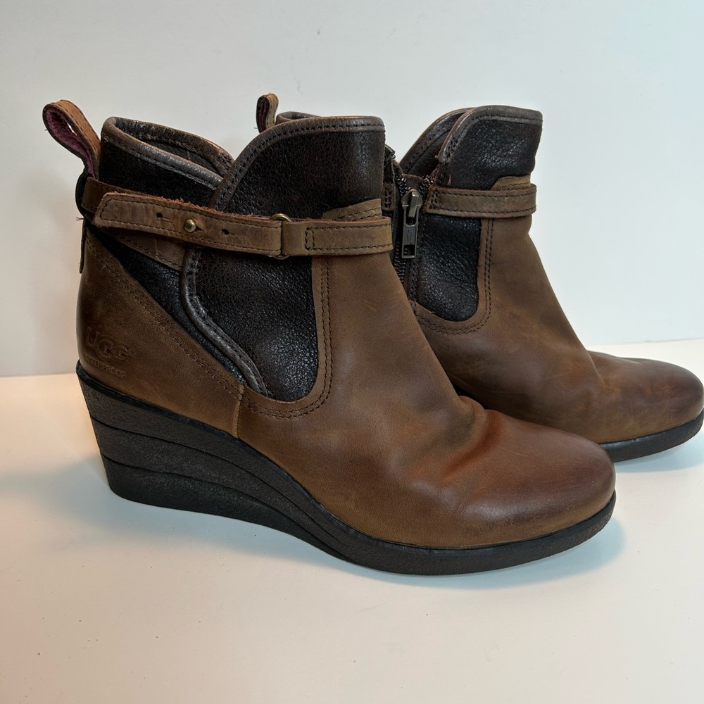 UGG Emalie Brown Leather Wedge Waterproof Boots Size 6